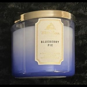 NEW! B&BW BLUEBERRY PIE 3-Wick Candle